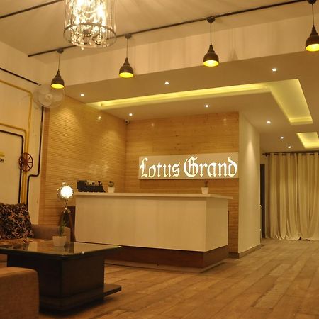 Lotus Grand Akm Hotell Kālka Eksteriør bilde
